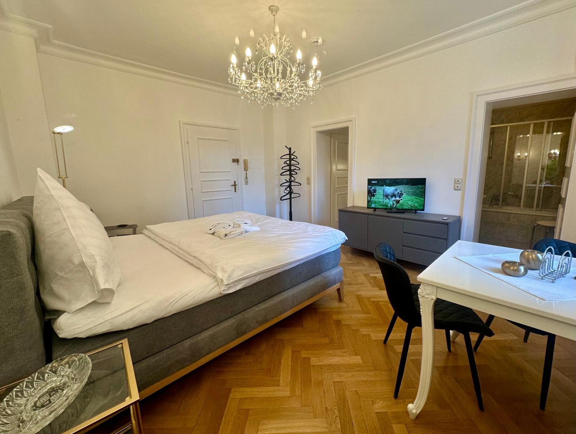 Studio-appartement Koenigs-traum Apartment *